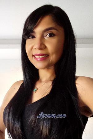 207623 - Johana Age: 39 - Colombia