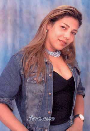 56278 - Arleth Age: 38 - Colombia